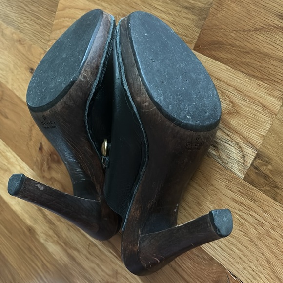 Gucci Black leather clogs - Picture 6 of 10